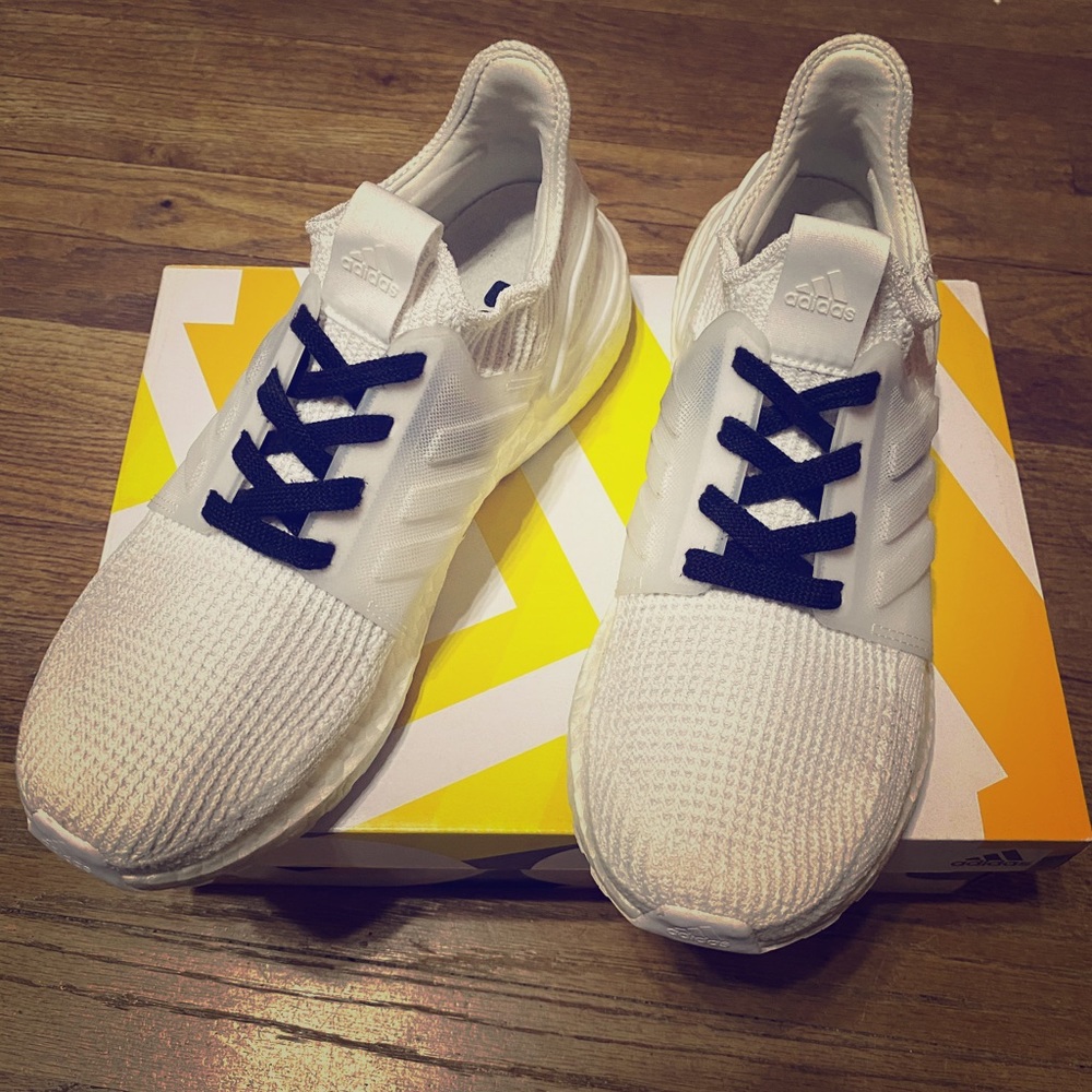 Ultraboost 19 (triple white)